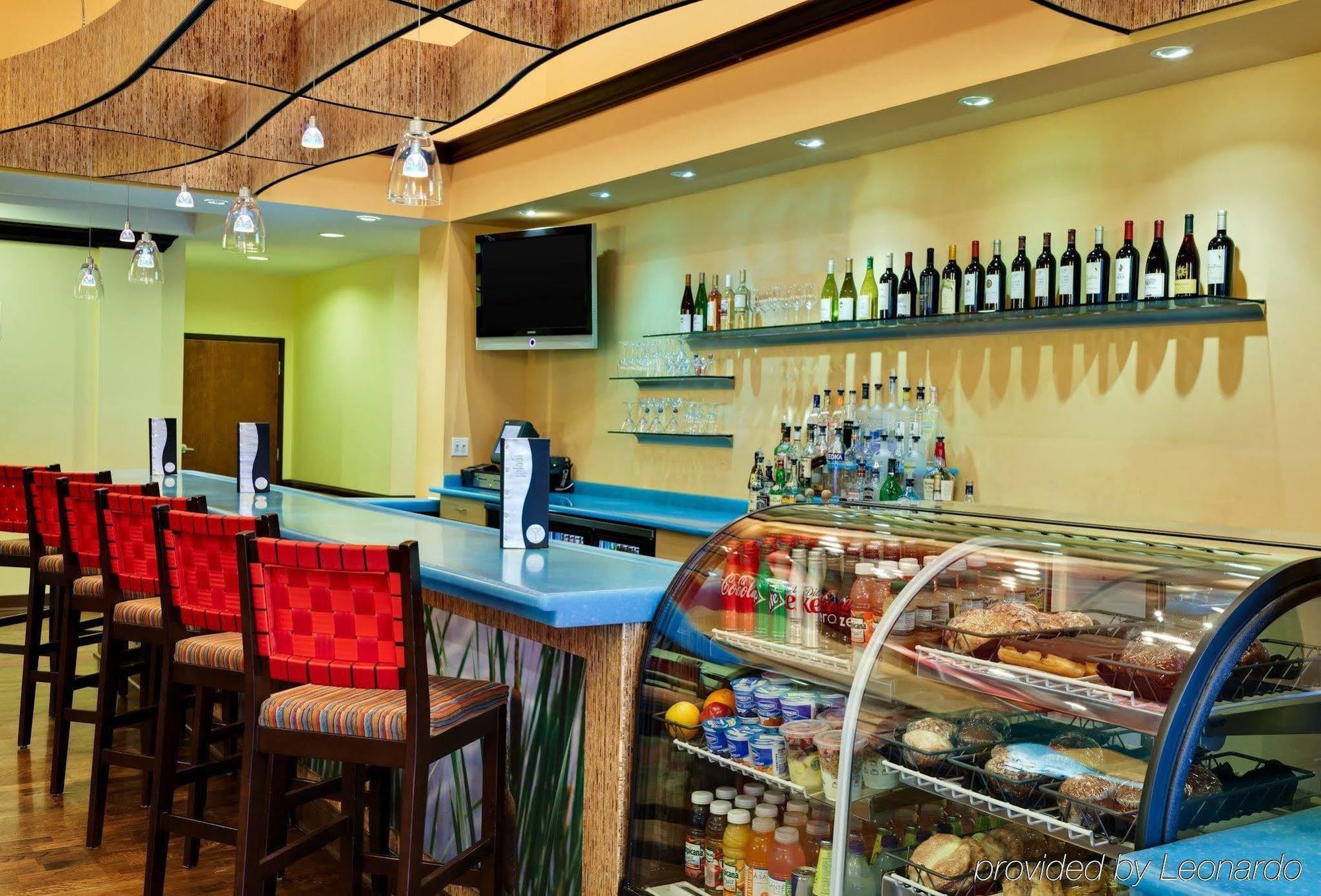 Hotel Indigo Chicago - Vernon Hills By Ihg Ресторант снимка